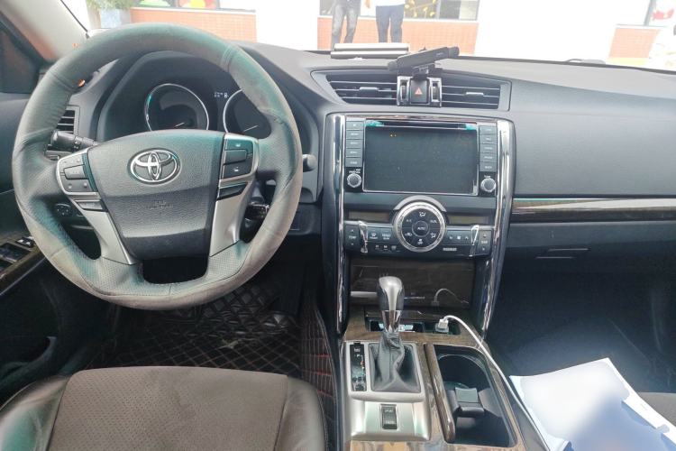 Used Toyota Reiz 2013 2.5V Shangrui Edition Center Console