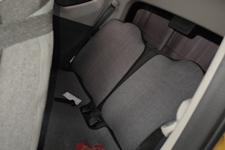 Used Wuling Hongguang MINIEV 2021 Macaron Premium Model – Lithium Iron Phosphate Interior 4