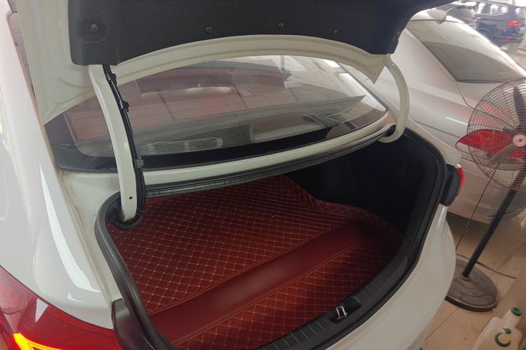 Used Hyundai Elantra (6th Generation / Lingdong) 2016 1.6L Automatic ZhiXuan · Luxury Version
