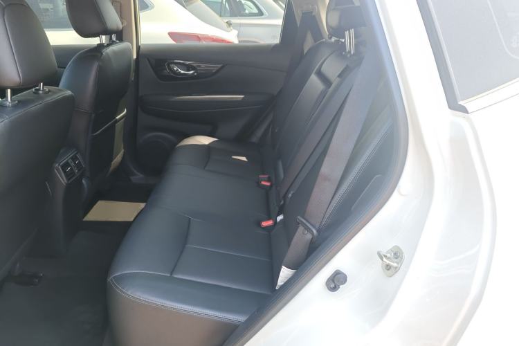 Used Nissan X-Trail 2023 Classic 2.0L Two-Wheel Drive Smart Connect & Comfort Edition Left Rear Seat