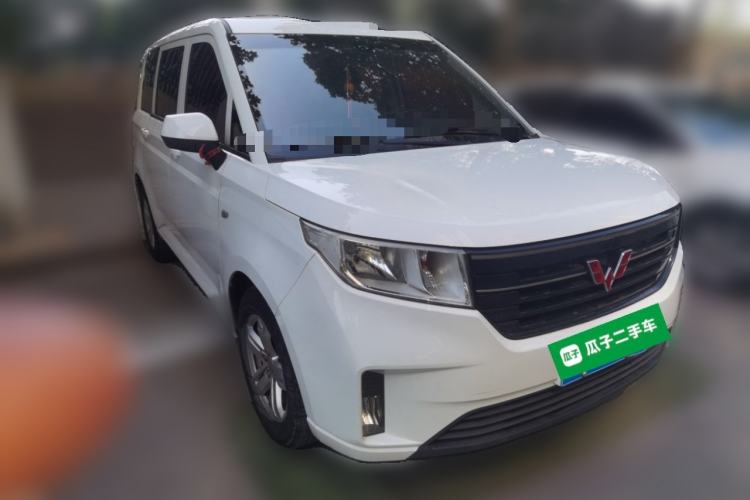 Used Wuling Hongguang PLUS 2019 1.5T Manual Comfort Version 7 Seats
