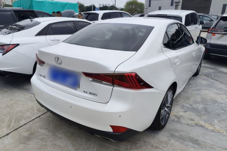 Used Lexus IS 2017 300 FENGSHANG Edition
