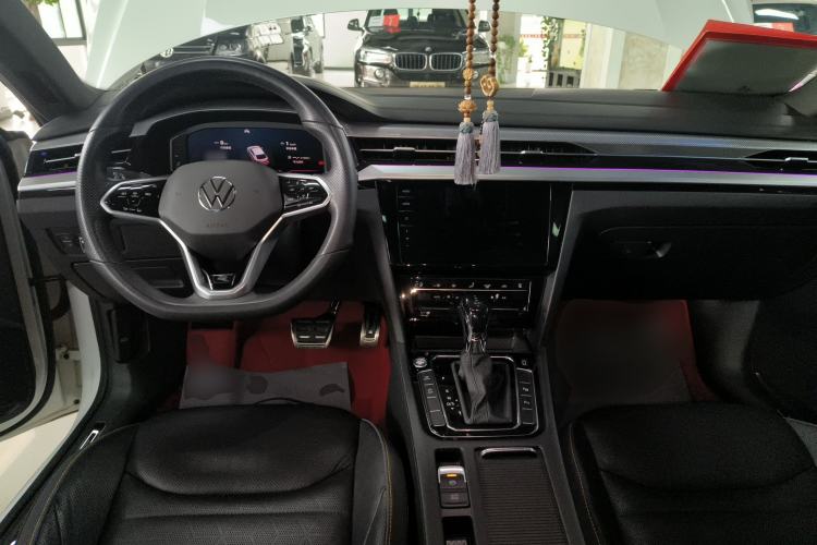 Used Volkswagen FAW-Volkswagen CC 2021 330TSI Launch Edition Center Console