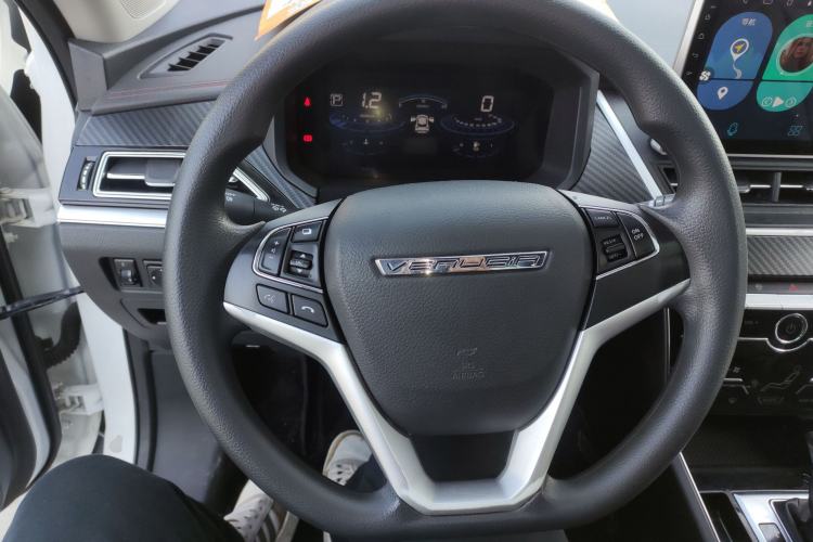 Used Venucia T60 2020 1.6L CVT Smart Drive Version China VI Standard
