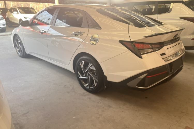 Used Hyundai Elantra 2023 1.5L CVT GLX Elite Edition
