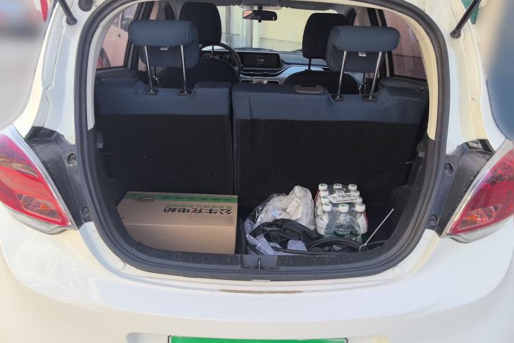 Used CHANGAN Benni E-Star 2022 Charming Edition Colorful Model Lithium Iron Phosphate Trunk