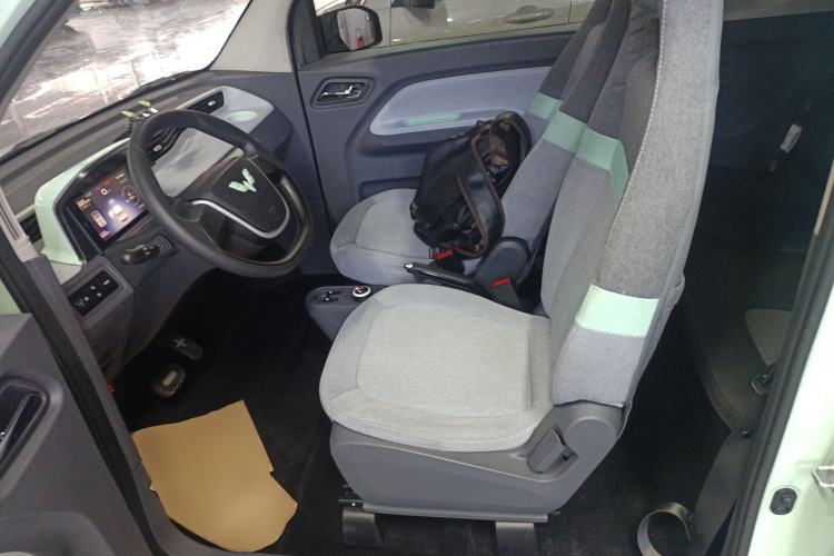 Used Wuling Hongguang MINIEV 2021 Macaron Premium Model – Lithium-NMC Left Front Seat