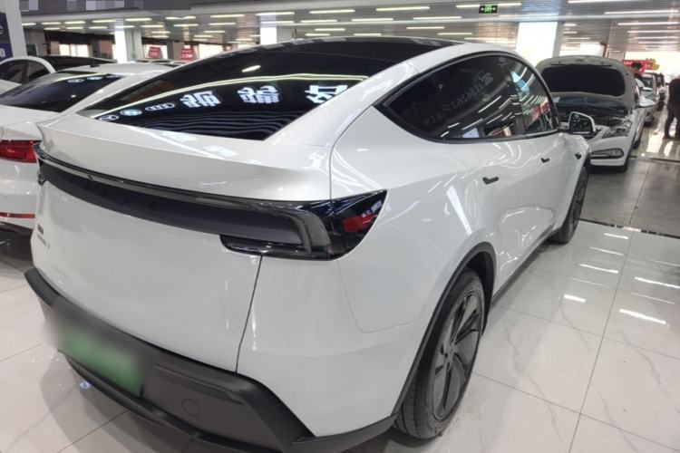 Used Tesla Model Y 2026 Rear-Drive Model
