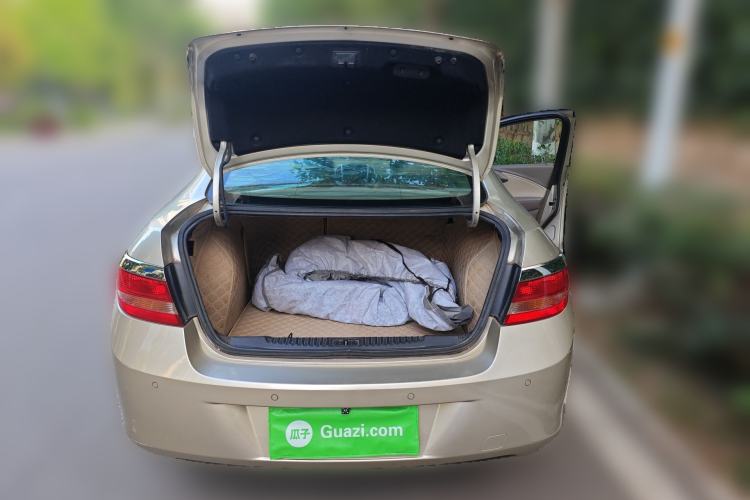 Used Buick GT 2013 GT 1.6L Manual Entry-Level Model Trunk