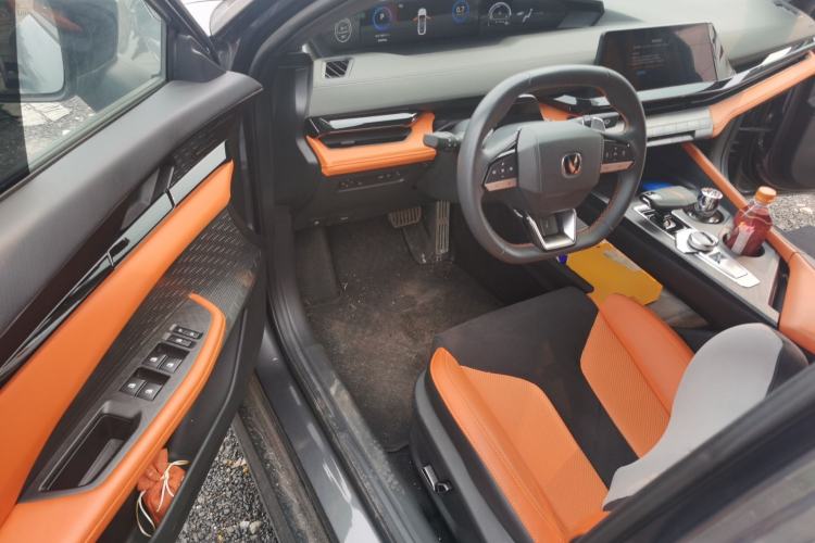 Used CHANGAN UNI-V 2023 1.5T Sport Edition
