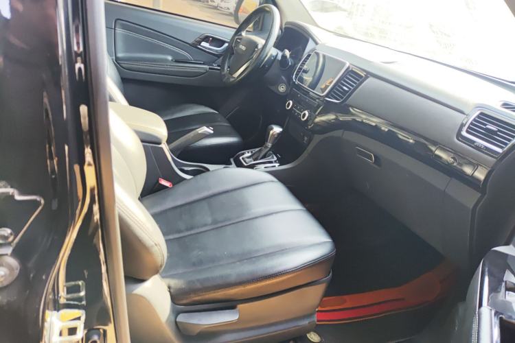 Used Isuzu D-MAX 2020 2.5T Two-Wheel Drive Automatic Navigation Version China VI Emission Standard Extended Length JE4D25Q6A