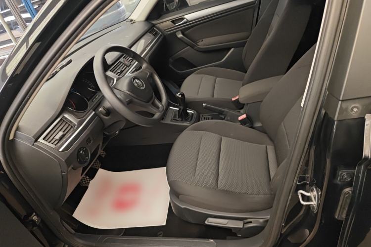 Used Volkswagen Bora 2017 1.6L Manual Fashion Model