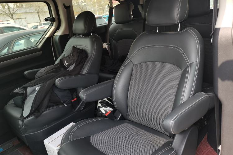 Used SAIC MAXUS G10 2018 PLUS 2.0T Automatic Elite Edition Left Rear Seat