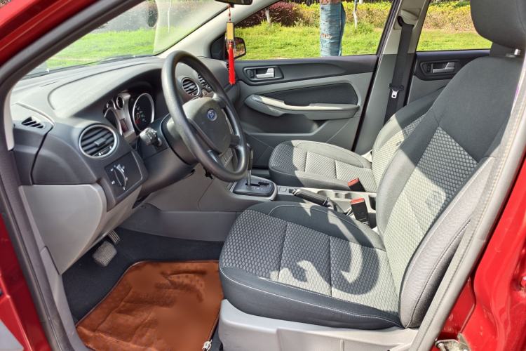 Used Ford Focus 2013 Hatchback Classic 1.8L Automatic Base Model
