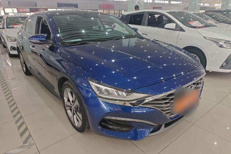 Used Hyundai Lafesta 2019 280TGDi Sport Edition China VI Front Right 45 Deg
