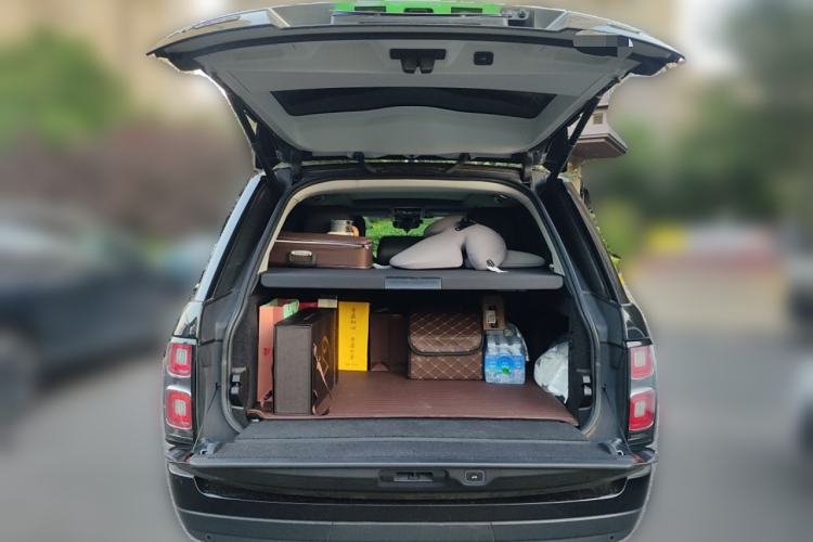 Used Land Rover Range 2019 3.0 SC V6 Long-wheelbase Version Trunk