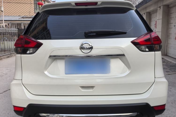 Used Nissan X-Trail 2022 2.0L Two-Wheel Drive Smart Connect Premium Edition
