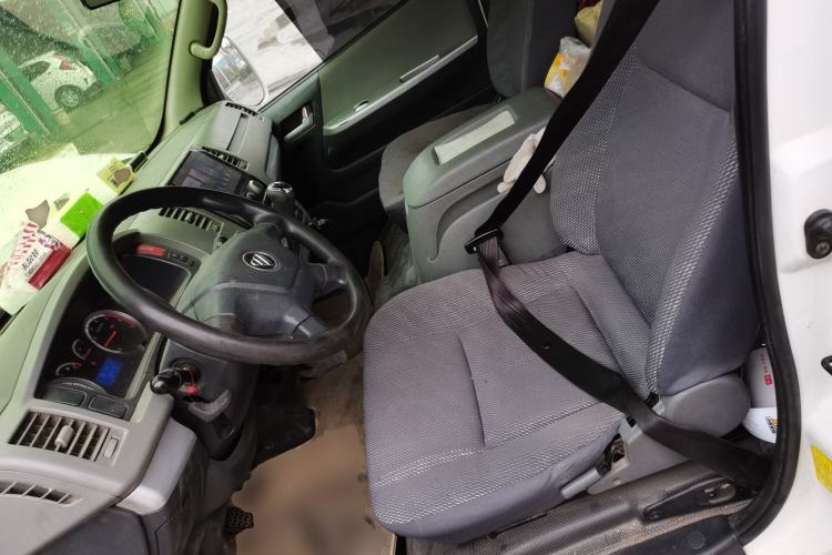 Used Foton Scenic G7 2017 2.0L Long-Wheelbase Commercial Van High Roof 2 Seats 4Q20M
