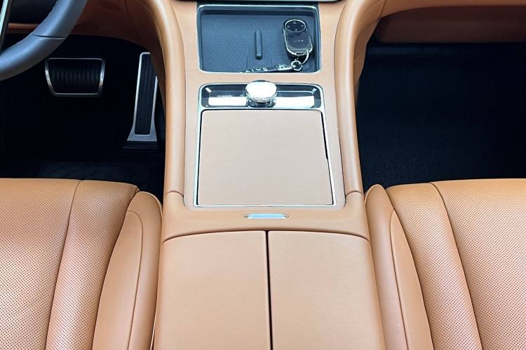 Used Hima AITO M9 2024 All-Electric Ultra Version 100 kWh 6-Seater Model