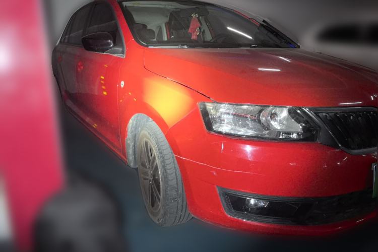 Used Skoda Rapid Spaceback 2014 1.6L Automatic Enjoyment Edition
