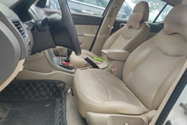 Used Baojun 610 2014 1.5L manual Comfort trim level