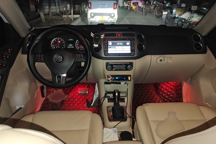 Used Volkswagen Tiguan 2012 1.8TSI Automatic Two-Wheel Drive Zhaoshi Edition