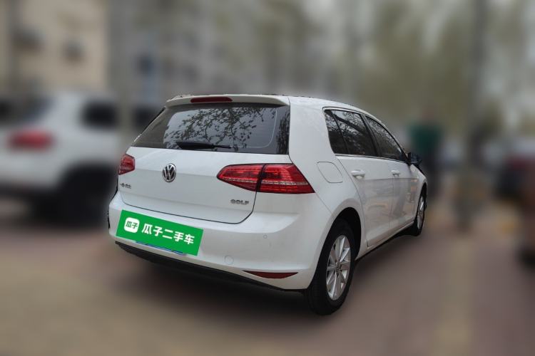 Used Volkswagen Golf 2016 1.6L Automatic Fashion Model