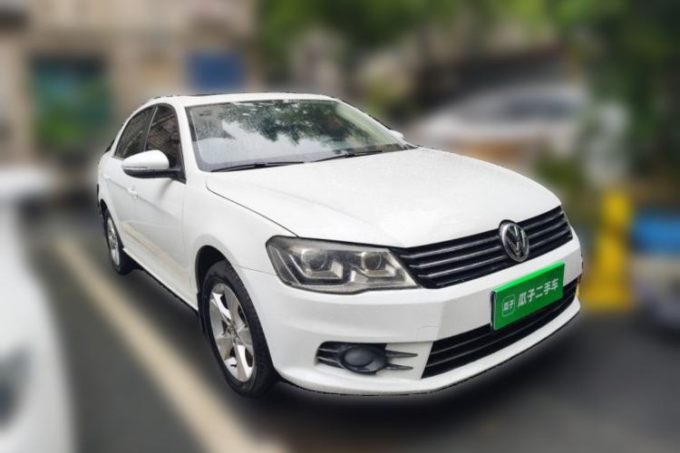 Used Volkswagen Bora 2014 1.6L Automatic Comfort Model Front Right 45 Deg