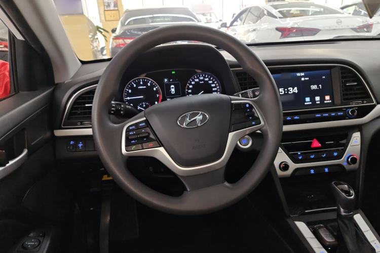 Used Hyundai Elantra (6th Generation / Lingdong) 2016 1.6L Automatic ZhiXuan – Elite Version Steering Wheel