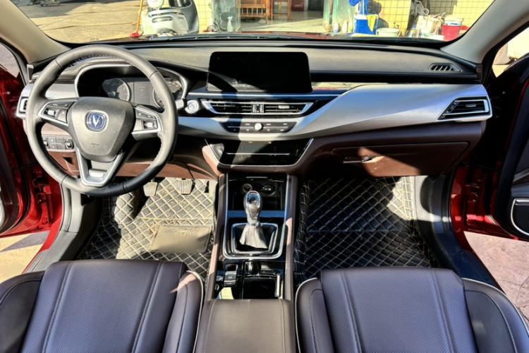 Used Changan Raeton CC 2018 1.5T Manual Luxury Model China V Standard