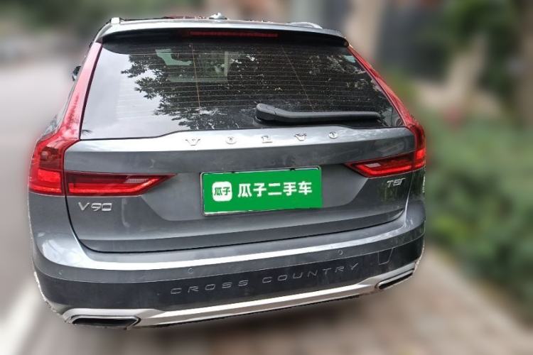 Used Volvo V90 2020 Cross Country T5 AWD Prestige Edition
