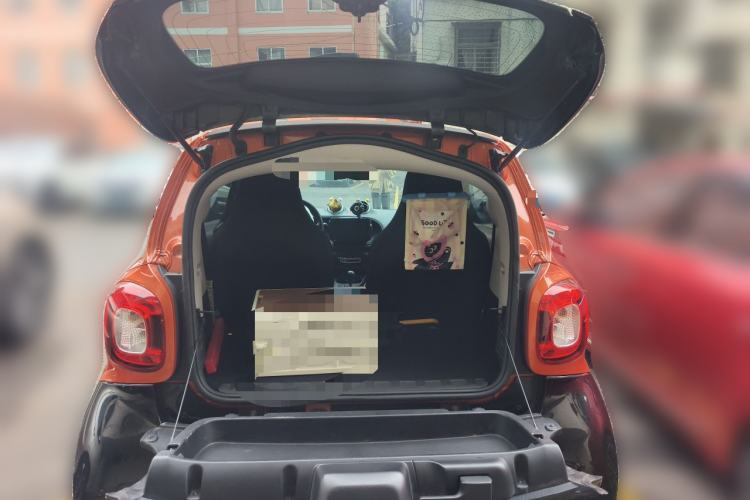 Used smart fortwo 2015 1.0L 52 kW hardtop Dynamic version
