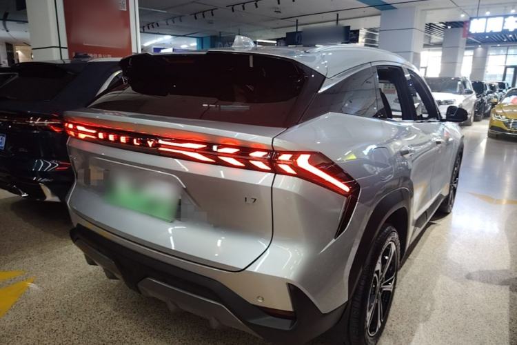 Used Geely Galaxy L7 2024 1.5T 115 km PLUS Dragon Edition
