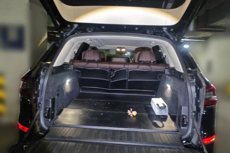 Used BMW X5 2022 Restyled xDrive 30Li Luxury Version M Sport Package
