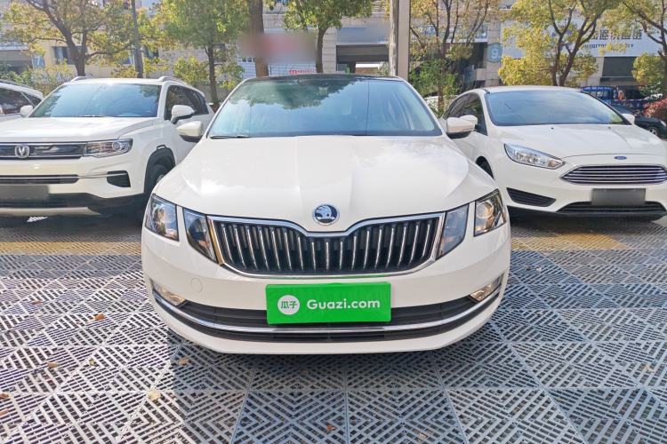 Used Skoda Octavia 2020 1.5L Automatic SmartDrive Luxury Edition Front