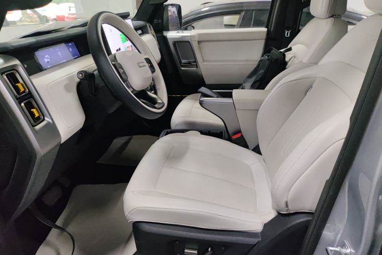 Used iCAR V23 2025 401 Two-Wheel Drive Intelligent Driving Version
