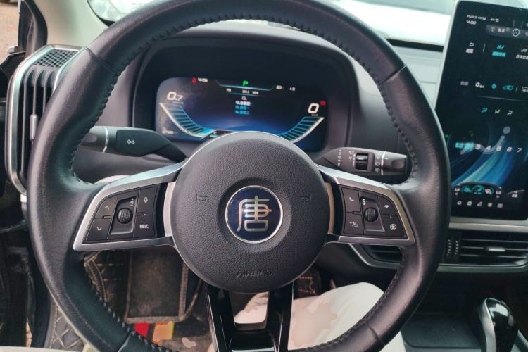 Used BYD Tang 2018 2.0T Automatic SmartConnect Prestige 7-Seater China V Standard Steering Wheel