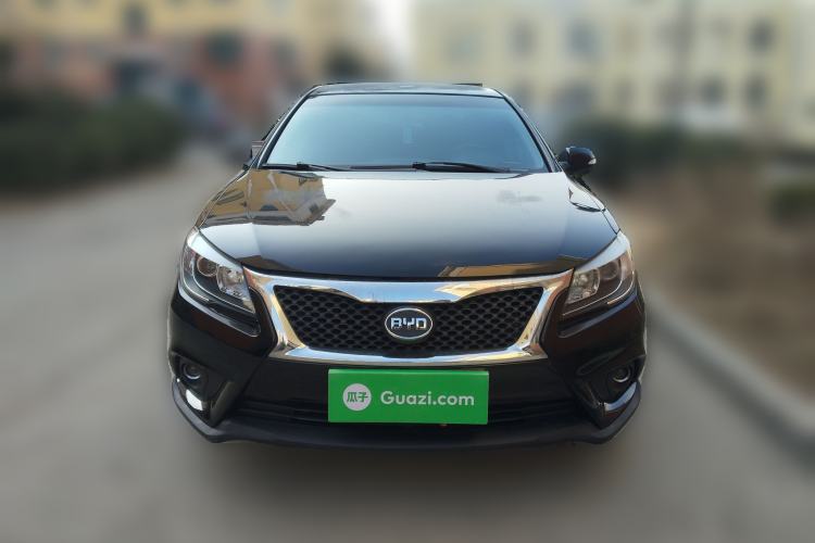 Used BYD G6 2013 2.0L Manual Luxury Version