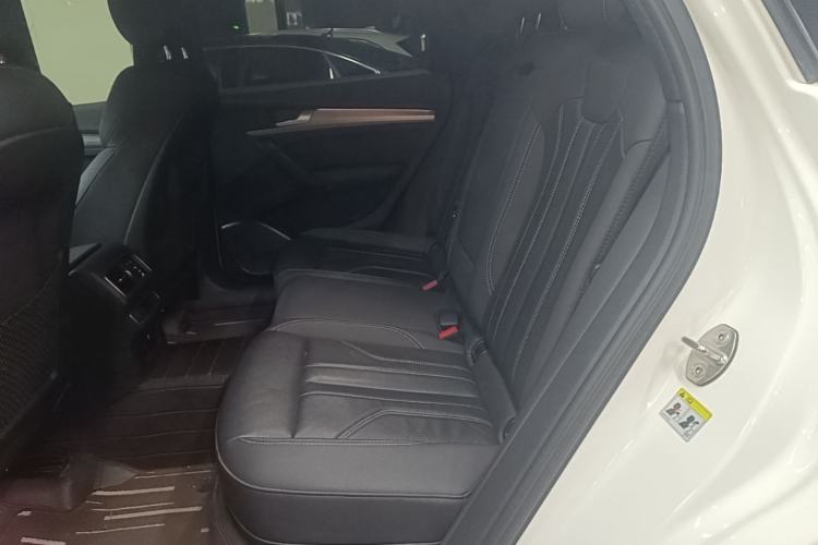 Used Audi Q5L Sportback 2021 40 TFSI Fashion Model
