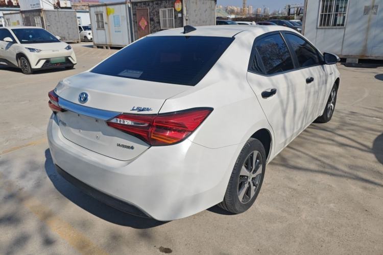 Used Toyota Levin 2016 Dual-Engine 1.8H V E-CVT Luxury Edition
