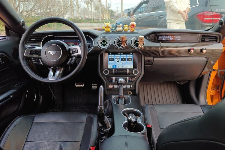 Used Ford Mustang 2018 2.3L EcoBoost Center Console