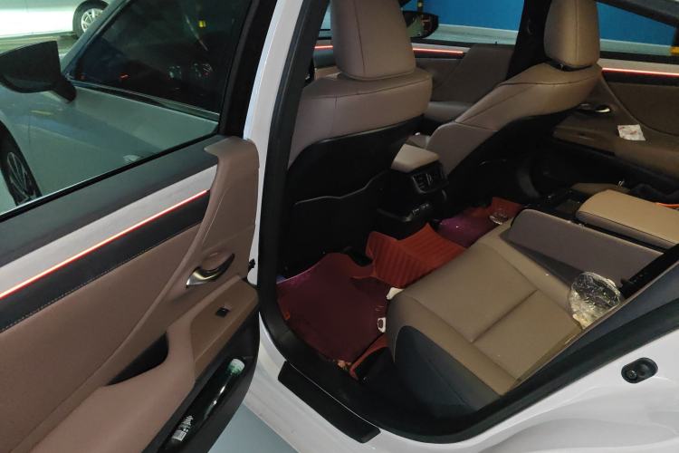 Used Lexus ES 2025 200 Premium Edition
