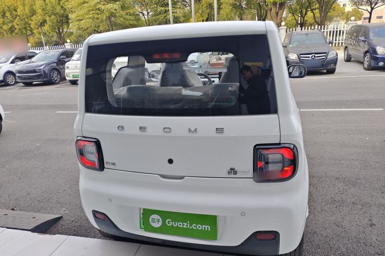 Used Geely Galaxy Panda 2024 Panda Mini 200km Endurance Bear
