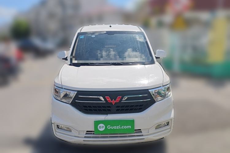 Used Wuling Hongguang V 2019 1.5L Enjoyment Version China VI LAR Front