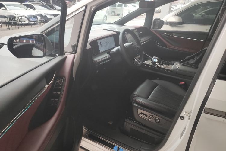 Used GAC Trumpchi M8 2023 Zongshi Series Dual-Motor Flagship Edition Driver Seat