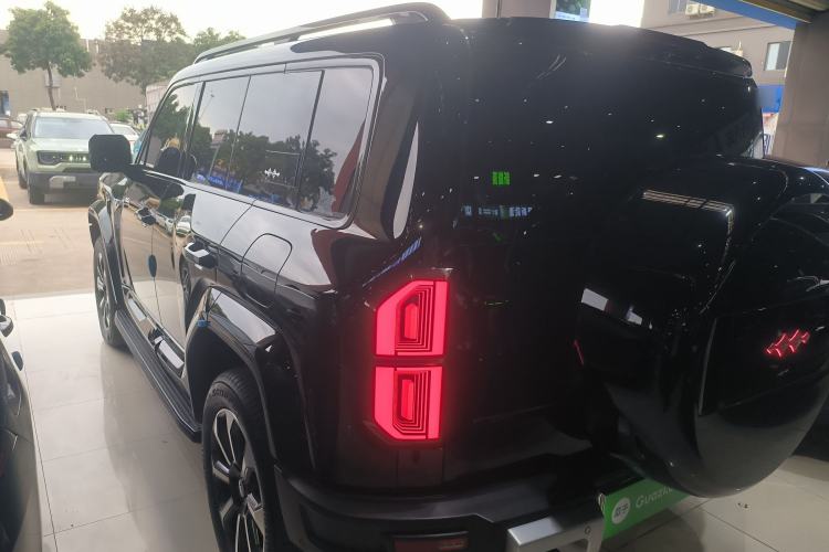 Used Formula Leopard 5 2023 Explore Edition Rear Left 45 Deg