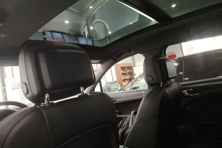 Used Porsche Macan 2022 Macan 2.0T