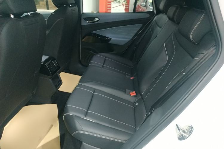 Used Volkswagen ID.4 X 2025 Smart Version Pure & Intelligent Enjoyment Edition