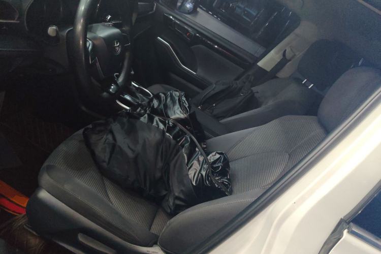 Used Toyota Highlander 2022 Dual-Engine 2.5L 4x4 Elite Edition 7-Seater
