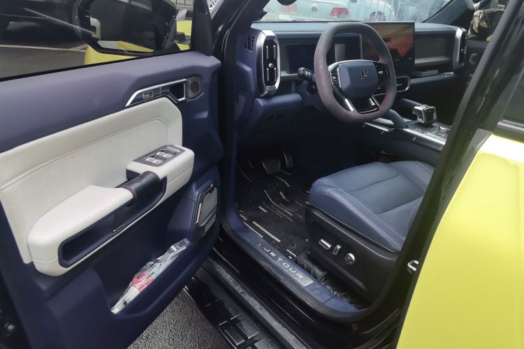 Used JETOUR Shanhai Traveler C-DM 2024 C-DM 208KM Mountain & Wilderness Edition
